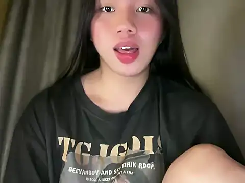 Онлайн чат XXX kat_mire