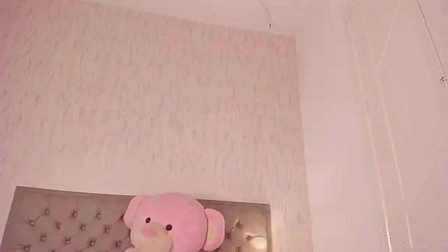 Lila_clark Adlı Modelin Canlı XXX Sohbeti