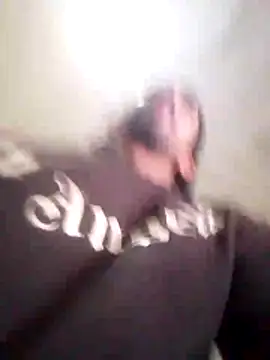 Tu_ChicoMalo22CMn Webbikameraesitys