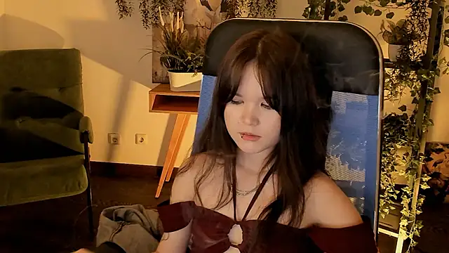 Elainebeness Chat XXX live