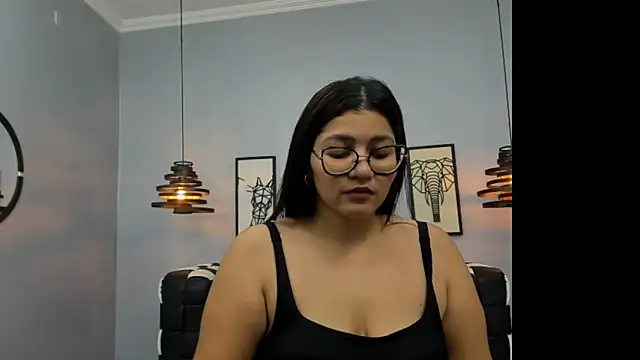 Mia_Curvyy: απευθείας συνομιλία ΧΧΧ