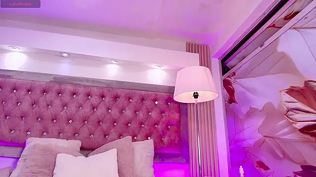 Show modela Andy_Leex na web-kameri