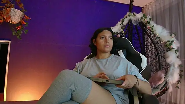 Emmapark_ élő XXX-chatje