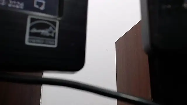 แชท XXX สดของ emiliaa_hot