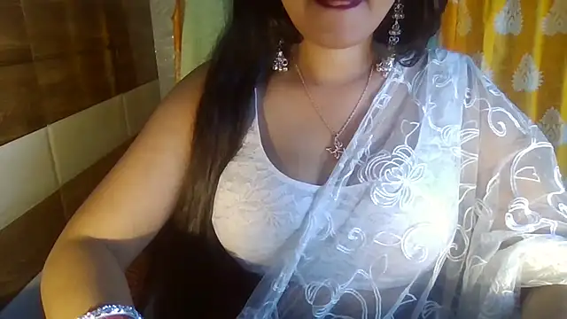 Yashika_Loves élő XXX-chatje