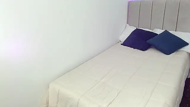 แชท XXX สดของ Emma_Brm