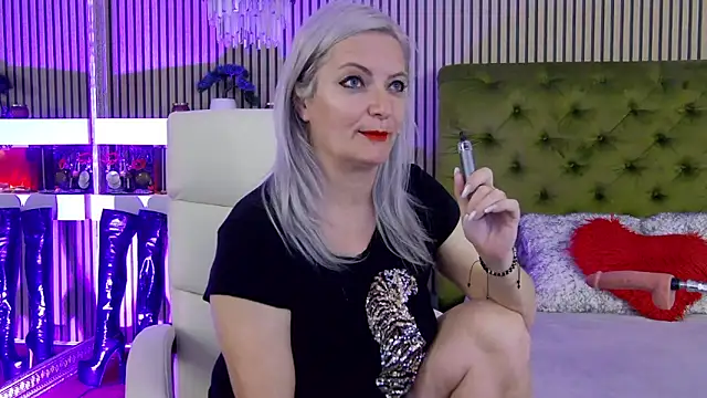 แชท XXX สดของ LadyTouch