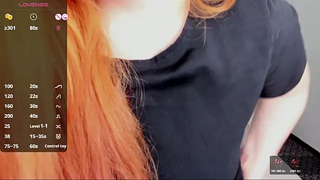 BabeLessi Live XXX Chat