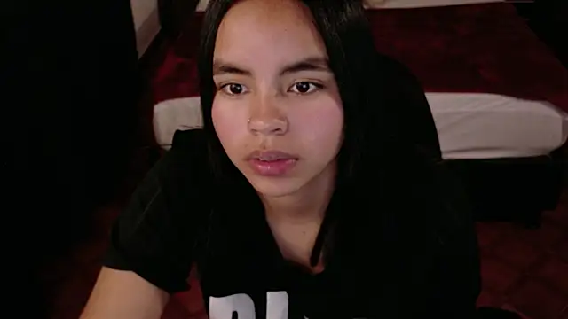 SofiaMante_: απευθείας συνομιλία ΧΧΧ