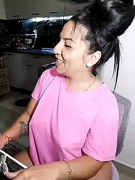 hot-babygirl Webcam show