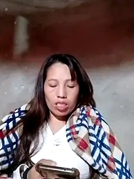 Gummiesu Live XXX-Chat