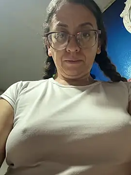 Chat +18 de miss_hanna07 ao vivo
