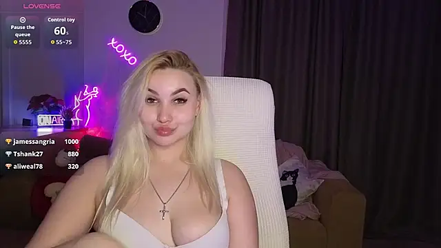 adrelaxinan Live XXX chat