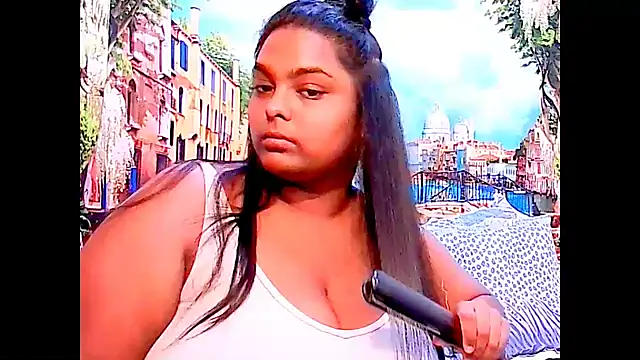 Indianfairy99 Adlı Modelin Canlı XXX Sohbeti