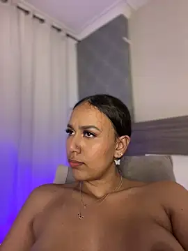 แชท XXX สดของ MiilaBlake