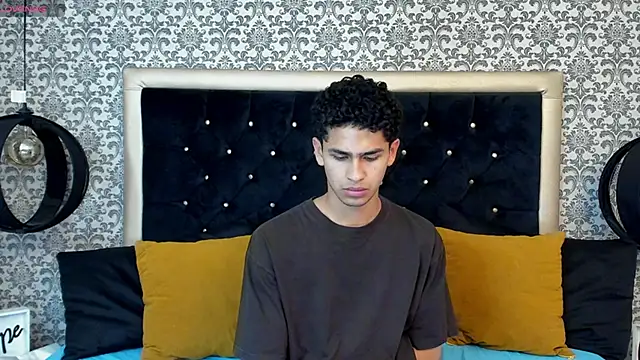 Chatroom XXX en direct de Dark_Sultan