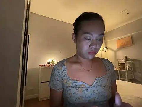 LadyAshley_Domina28 Pertunjukan Webcam