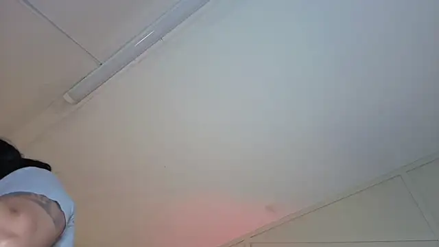 Онлайн чат XXX mia_adams_bm