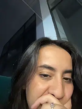 دردشة Antonella_Julieta الجنسية المباشرة