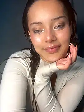 Risky_Workouts élő XXX-chatje