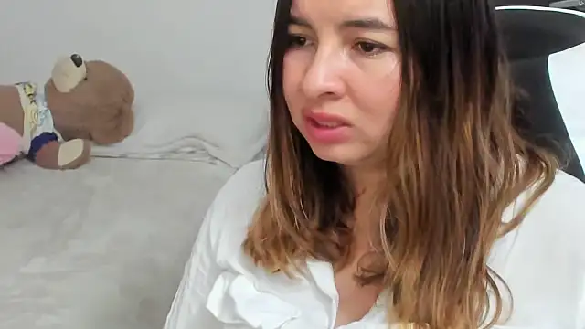 Czat XXX na żywo – __Emma__11__Lecat_