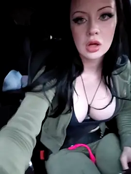 EVILYN – webcam-show