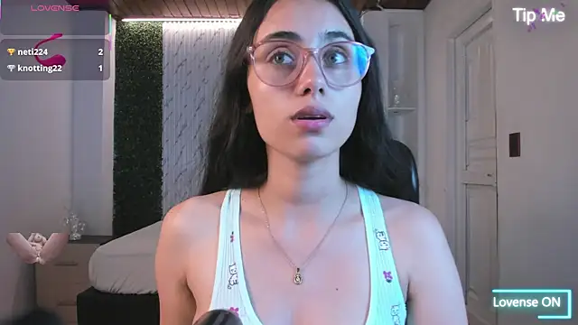 Chat +18 de sofiapalacioss ao vivo