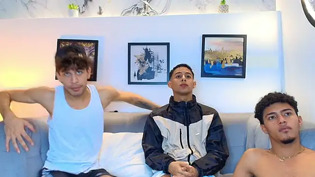 Sexy_boys_hell2: διαδικτυακό σόου στην κάμερα