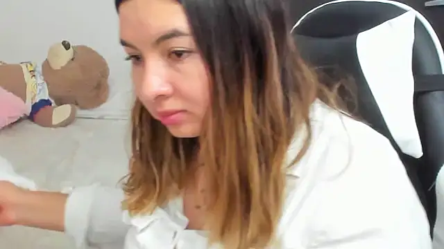 __Emma__11__Lecat_: онлайн-секс-чат