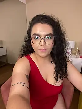 AlmaraRouge live XXX chat