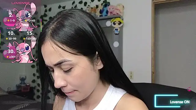 Asenaesmee's Live XXX Chat