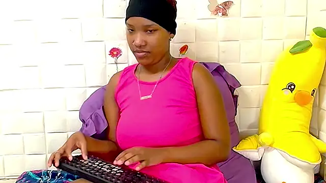 EroticSexyPrada's Live XXX Chat