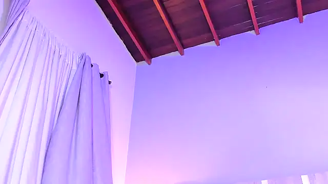 EmilySearss 现场XXX聊天