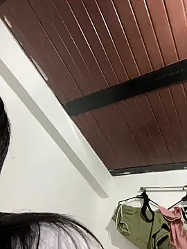 Saraa_M: διαδικτυακό σόου στην κάμερα