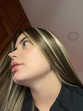 Miss_valeriaa 现场XXX聊天