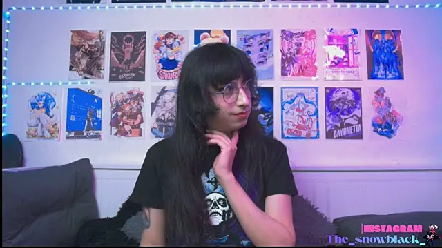 XXX chat uživo modela snowblack_