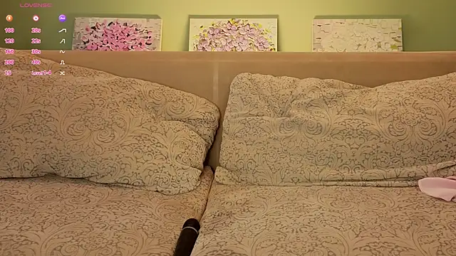 UWU_flower – Naživo XXX chat