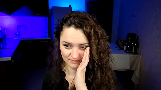 แชท XXX สดของ Cerann1