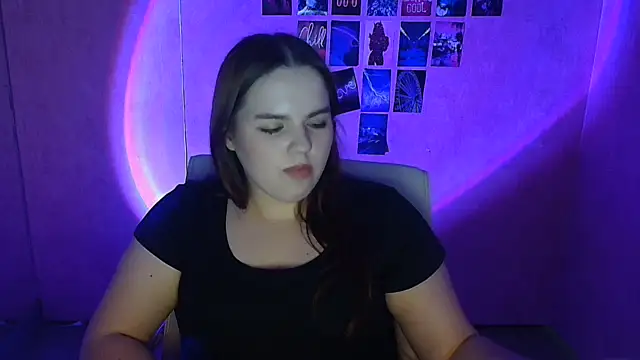 Kitty_Mia_Kitty Live XXX-Chat