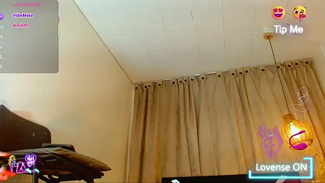 katha_Crawford Adlı Modelin Web Kamerası Şovu