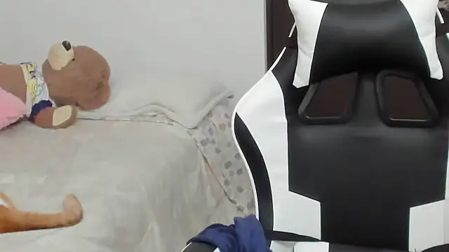 __Emma__11__Lecat_'s Live XXX Chat