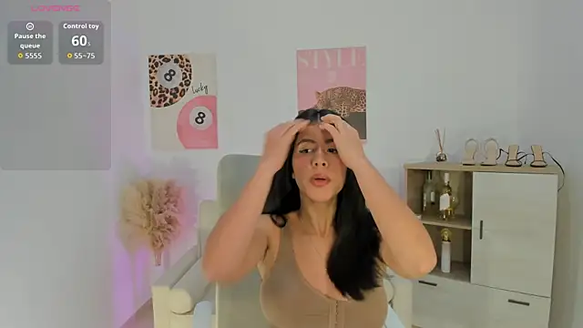 Sussan_Monroe Chat XXX in diretta