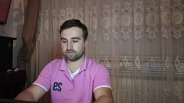 MoonDykun élő XXX-chatje