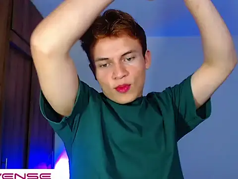 Leon_Wild élő XXX-chatje