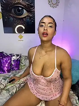 SaharQamar Chat XXX in diretta