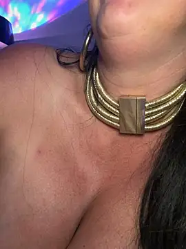 Chat +18 de TiffanyRoxx ao vivo