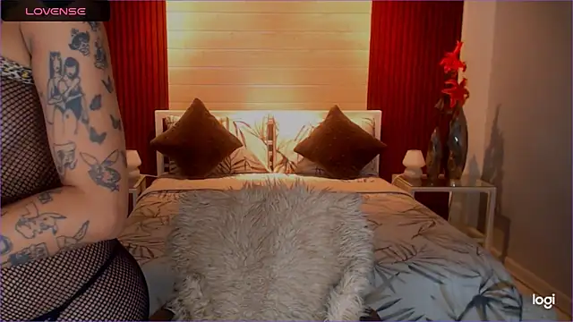 StellaStrong30 Webcam Show