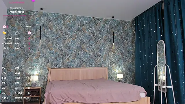 Chat +18 de OdellaFrake ao vivo