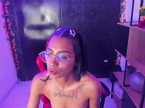 KarlaSlutSkinny__n Live XXX chat