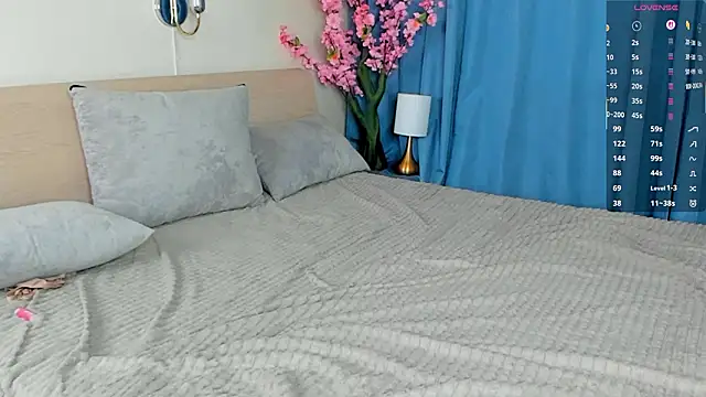 Онлайн чат XXX PeachMirth